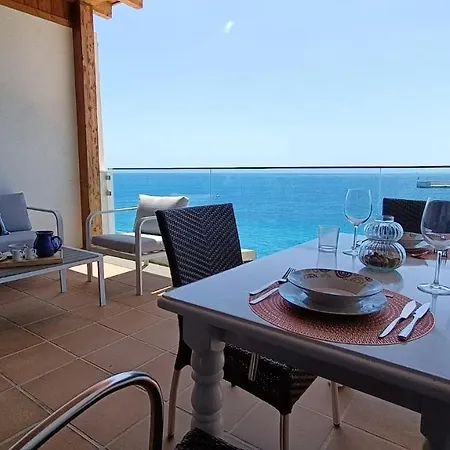 Apartment Seaview Limones *