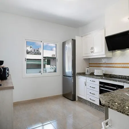 Apartment Seaview Limones